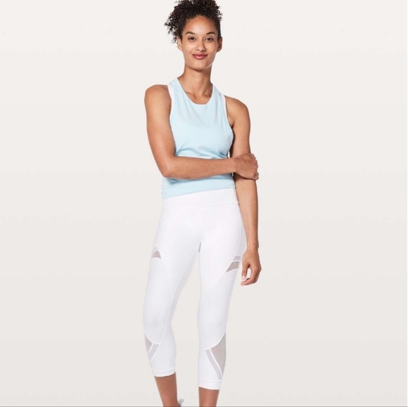LULULEMON Forget The Sweat Crop. 21 inch. White. Size 6 - Picture 1 of 13